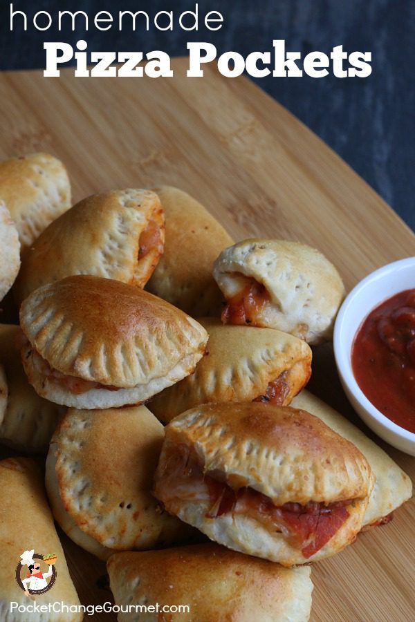 Why buy frozen when in minutes you can make your own Homemade Pizza Pockets! Perfect for Football parties, Tailgating, after-school snacks, and more! Just a few simple ingredients is all you need., even the kids can help with them.