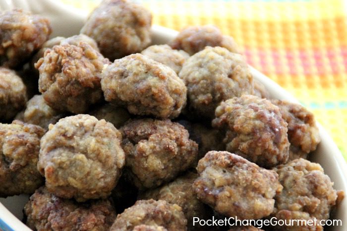 Homemade Meatballs | Recipe on PocketChangeGourmet.com
