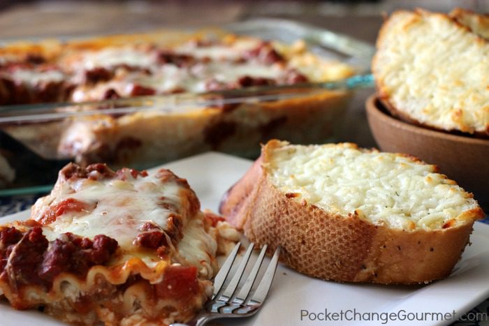 Classic Lasagna Recipe | Family dinners just got better with this delicious recipe from PocketChangeGourmet.com