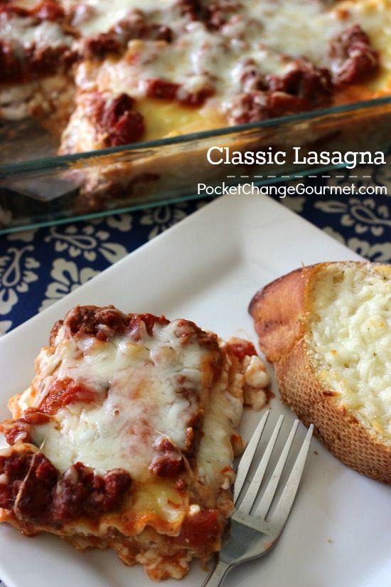 Classic Lasagna Recipe | Family dinners just got better with this delicious recipe from PocketChangeGourmet.com