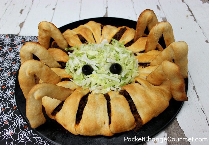 Halloween Food for Kids: Taco Ring Spider :: Recipe on PocketChangeGourmet.com
