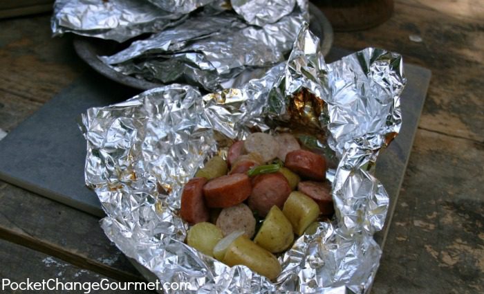 Sausage-Potato-Camp-Packets-Main-1024x682