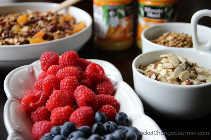 Healthy Breakfast Bar | on PocketChangeGourmet.com