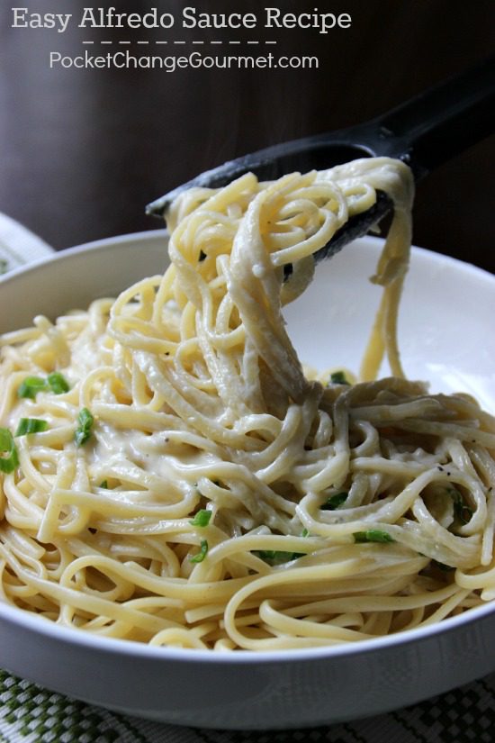 Looking for a delicious, easy, and quick Weeknight Meal? Well look no further, this Easy Alfredo Sauce Recipe goes together in minutes! Pin it to your Dinner Recipe Board!