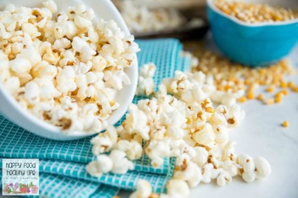 Lightened Up Buffalo Popcorn Recipe from Happy Food Healthy Life
