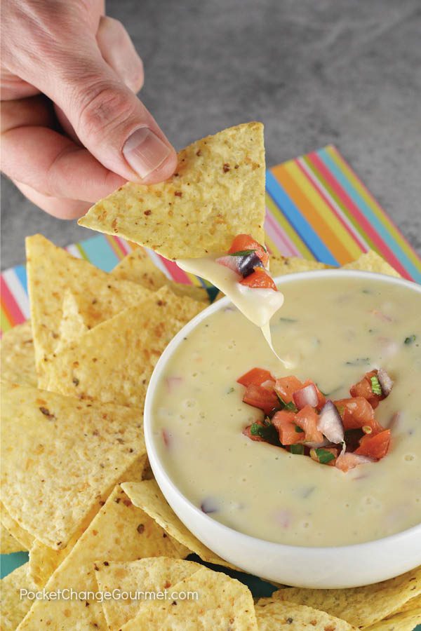 Just like you get at your favorite Mexican restaurant - this White Queso Dip Recipe is creamy and delicious! Serve as an appetizer or as a side with your favorite Mexican meal!