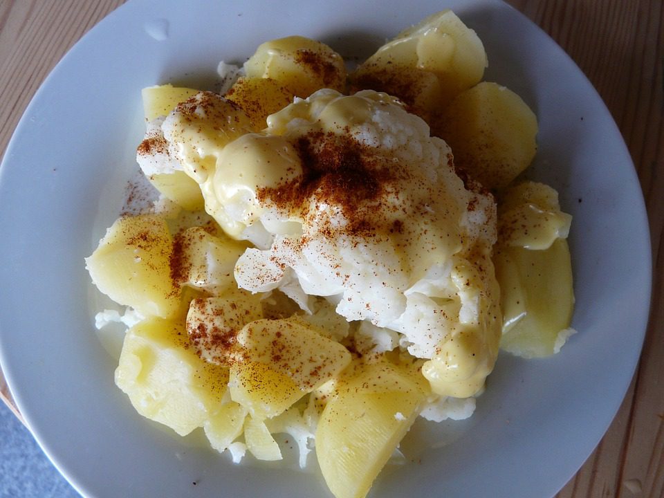 cauliflower with potatoes